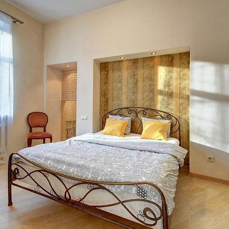 Romantic City Center Apartment In Old Town 빌뉴스 외부 사진