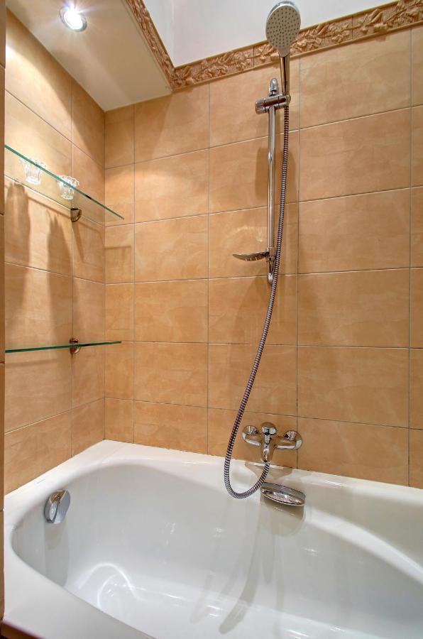 Romantic City Center Apartment In Old Town 빌뉴스 외부 사진